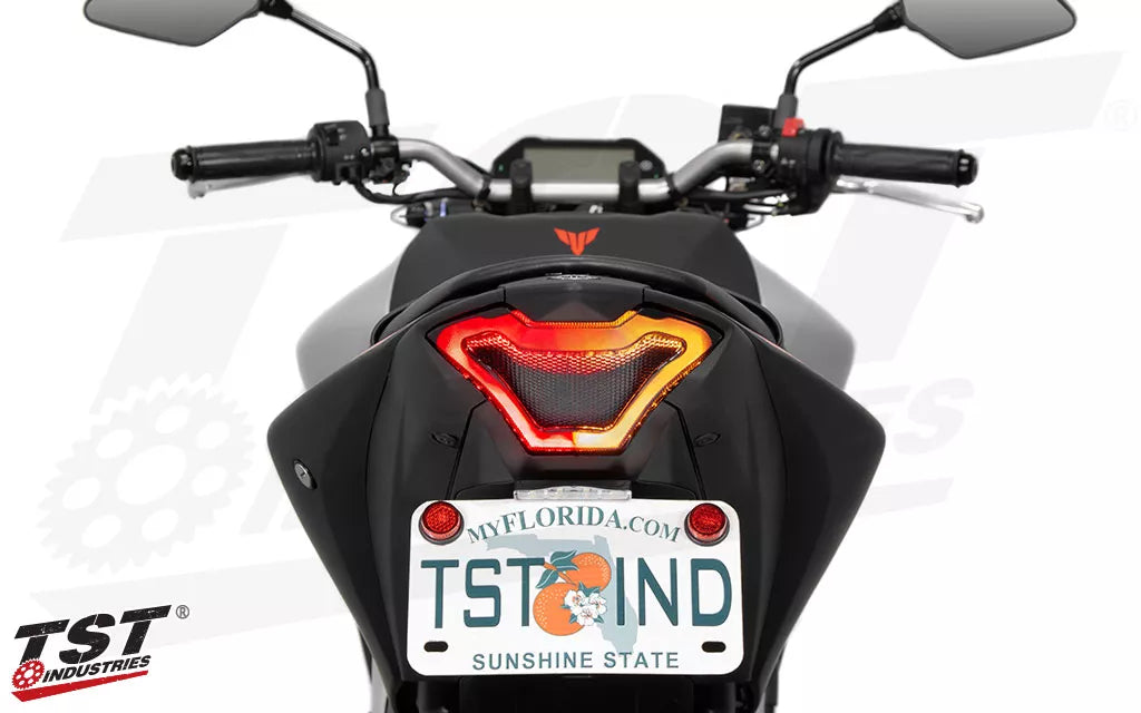Luz trasera TST para Yamaha MT-03 / R3 / MT-07