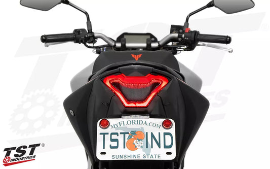 Luz trasera TST para Yamaha MT-03 / R3 / MT-07