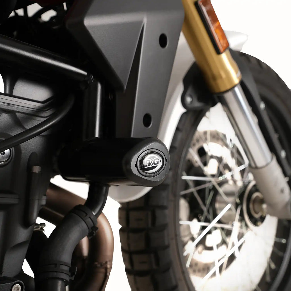 Crash protector R&G Aero Fantic Caballero 700 detalle montaje motor