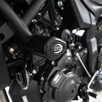 Frame slider R&G Aero instalado Yamaha MT-07 detalle perno acero templado