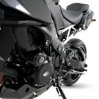 Topes de Caída R&G Aero montados en Suzuki GSX-S1000 GX 2024 color negro