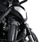 Protector frame slider R&G estilo Aero montado en chasis Kawasaki Z900 detalle cercano