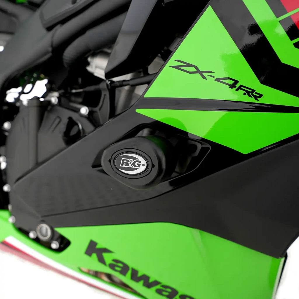 Tope de Caída R&G Aero blanco en ZX-25R vista frontal tres cuartos mostrando perfil aerodinámico
