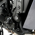 Detalle de instalación frame slider R&G en bastidor Yamaha Tracer 9 GT