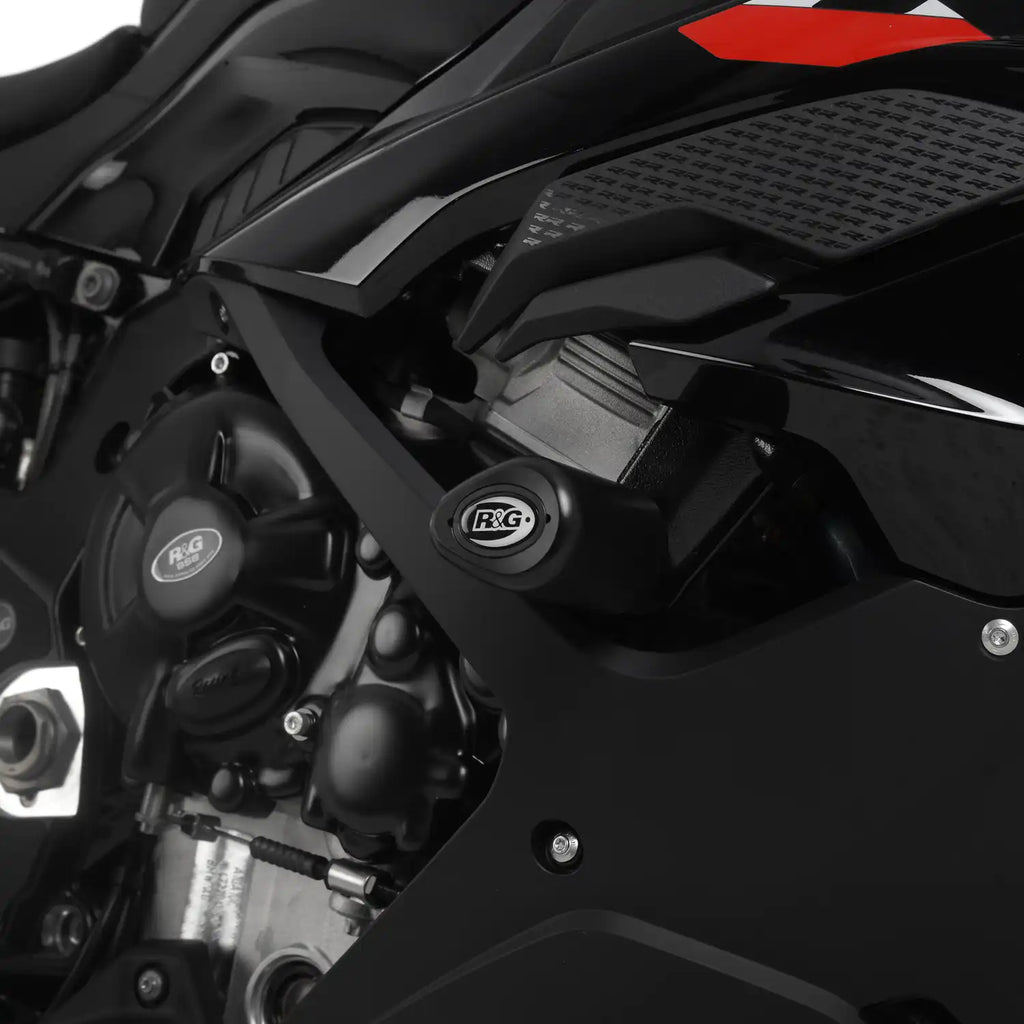 Tope de caída R&G Aero montado en BMW S1000RR 2023 lateral derecho color negro
