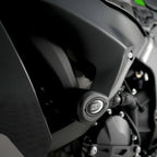 Detalle instalación crash protector sin perforaciones RG Racing ZX6R
