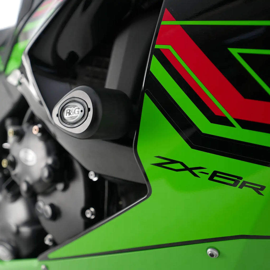 Crash protector RG Racing con tapa removible instalado en ZX6R