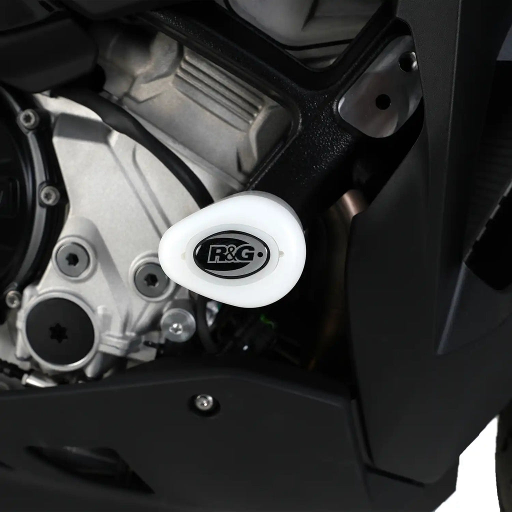 Topes de Caída R&G Aero en BMW S1000XR 2024 vista frontal diagonal mostrando ambos lados