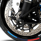 Vista general protectores de horquilla R&G par completo instalado BMW M1000XR negra