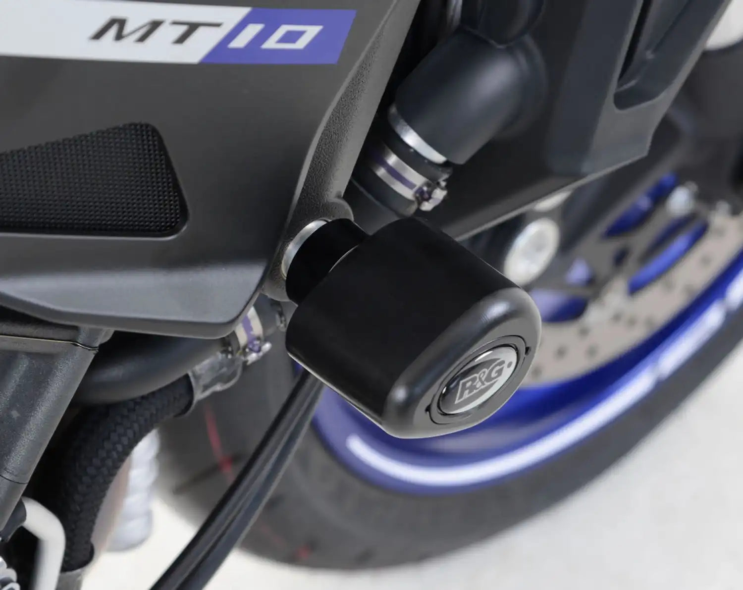 Bobbin aerodinámico R&G con tapa removible detalle construcción acero