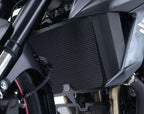 Vista lateral protector radiador R&G negro mate en Suzuki GSX-S750