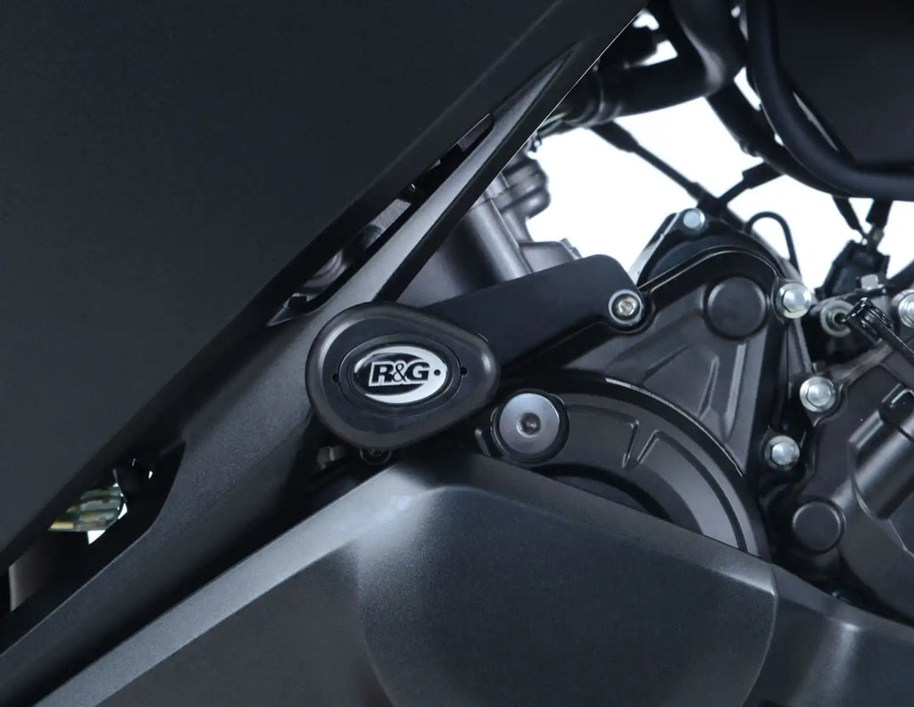 Topes de Caída R&G Aero Style negro instalados Honda CBR250RR vista frontal