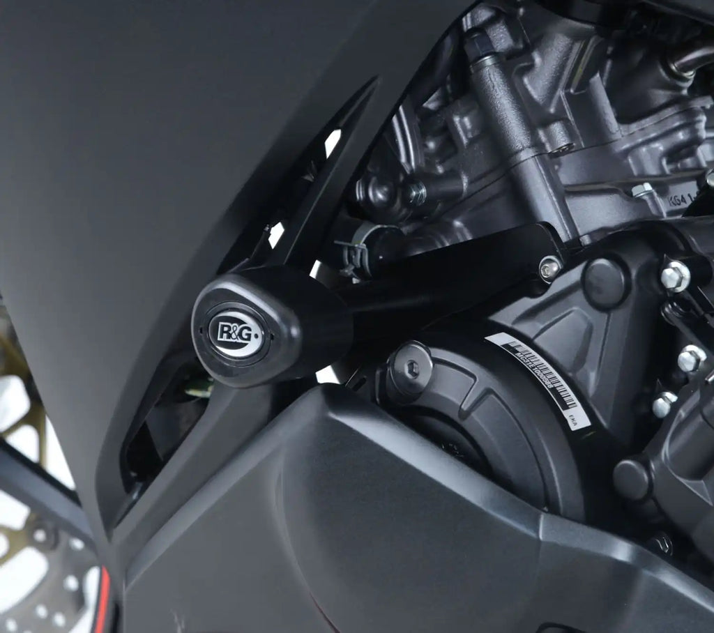 Comparativa perfil Topes de Caída R&G Race Kit vs estándar Honda CBR250RR
