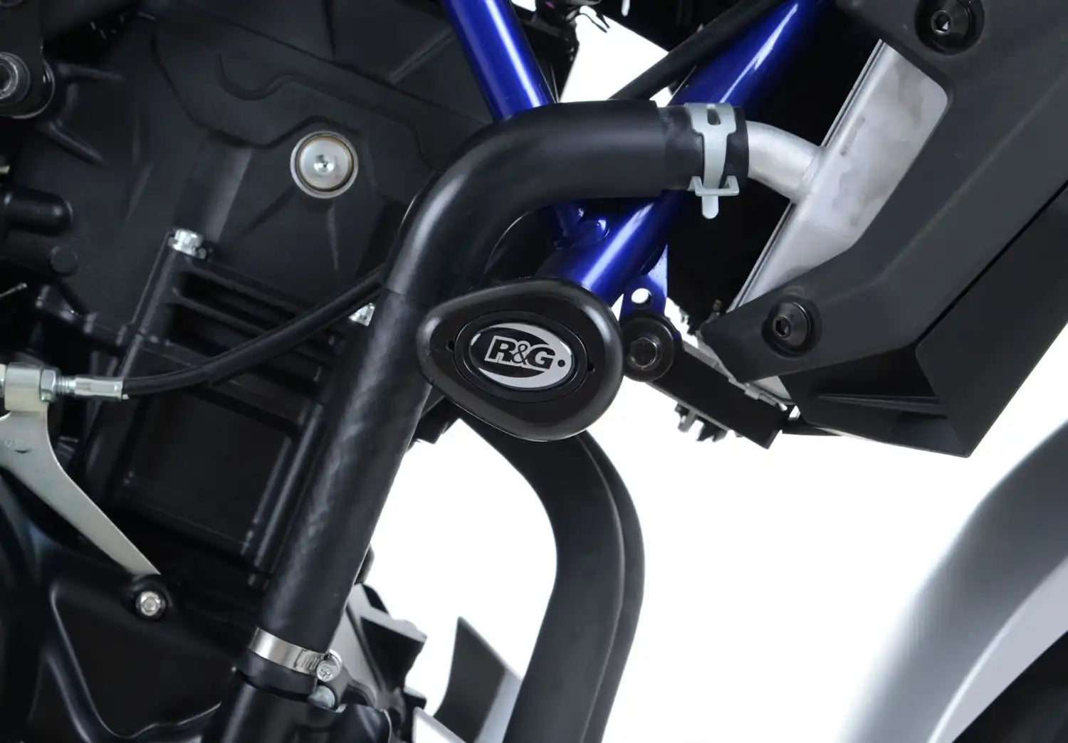 Detalle bobbin Aero en forma de lágrima con tapa removible negro para MT-03