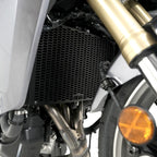 R&G PRO radiator guard Yamaha Tracer 9 GT Plus vista angular 3/4 acabado powder coating