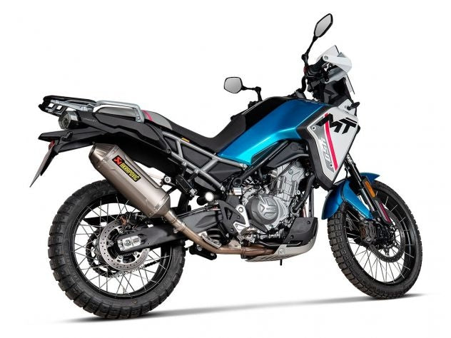 Terminal Akrapovic S-CF4SO2-HFTT diseño rally-raid perfilado