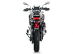 Comparativa peso escape original BMW vs Akrapovic titanio negro -1.5kg reducción