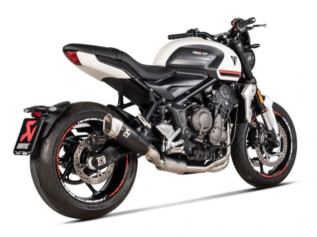 Detalle de colectores hidroformados ovalados a cilíndricos en escape Akrapovic Trident 660
