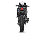 Silenciador Akrapovic fibra carbono con logo racing Yamaha R3 2026