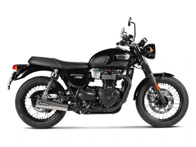 Logo Akrapovic grabado en silenciador titanio homologado para Bonneville T120 2017-2020