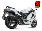 Escape slip-on Akrapovic titanio negro montado en Suzuki Hayabusa 2025