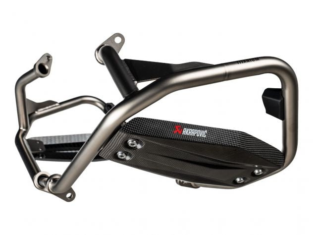 Detalle soldadura TIG y bridas mecanizadas barras protección motor Akrapovic titanio