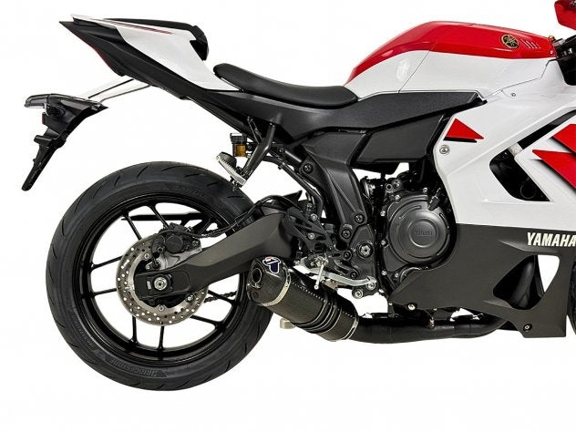 Escape Termignoni Relevance carbono montado en Yamaha R7 2021-2026 completo