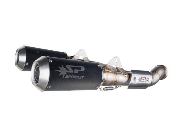 Detalle silenciadores redondos Spark MotoGP salida alta Duke 790