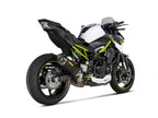 Escape Akrapovic Z 900 vista detalle tapa carbono y construcción premium