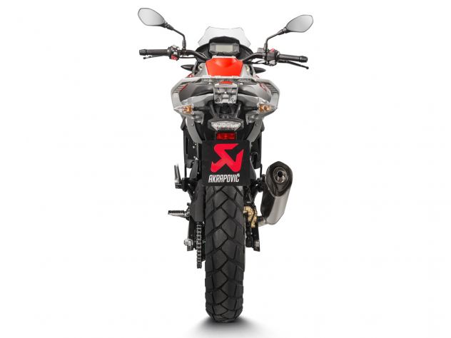 Sistema completo Akrapovic Racing BMW G 310 montaje colector acero inox