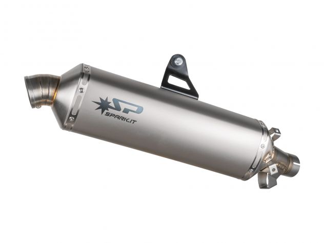 Escape Spark Dakar Euro 5 acero negro satinado montado en Honda CRF 1100L Africa Twin 2024