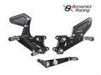 Estriberas ajustables Bonamici Racing negras para Honda CBR1000RR SP montadas en moto