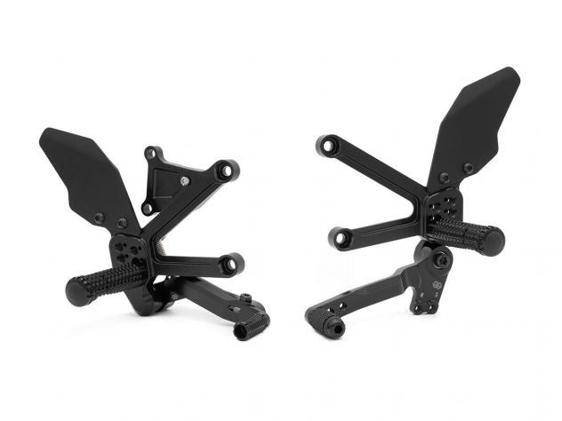 Estriberas retrasadas FXR Gilles Tooling negras para Kawasaki ZX-4R 2024-2025
