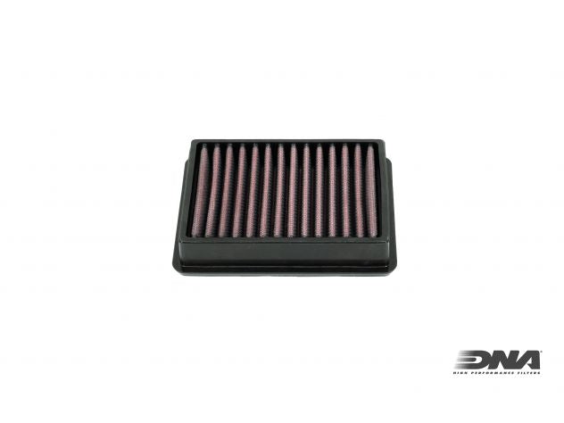 Detalle construcción multicapa algodón y malla metálica filtro DNA CF MOTO
