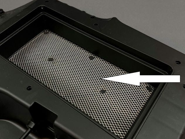 Kit filtro y tapa MWR instalado en Ducati Desert X, máximo flujo de aire