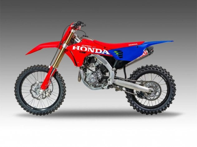 Detalle soldadura TIG colector escape Yoshimura RS-12 Evo titanio