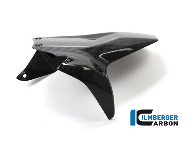 Guardabarros trasero largo carbono pulido Ilmberger montado en Ducati Streetfighter V2