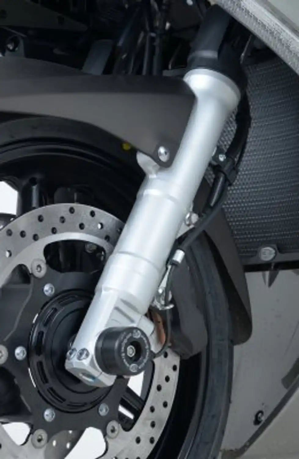 Protector de horquilla R&G instalado en barra de suspensión Yamaha FJR1300