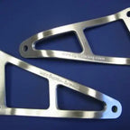 Detalle luz LED integrada Soporte Patente R&G para Kawasaki ZX-6R iluminando placa trasera