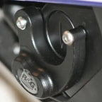Par de Sliders R&G Aero negros para YZF-R6 vista frontal aerodinámico