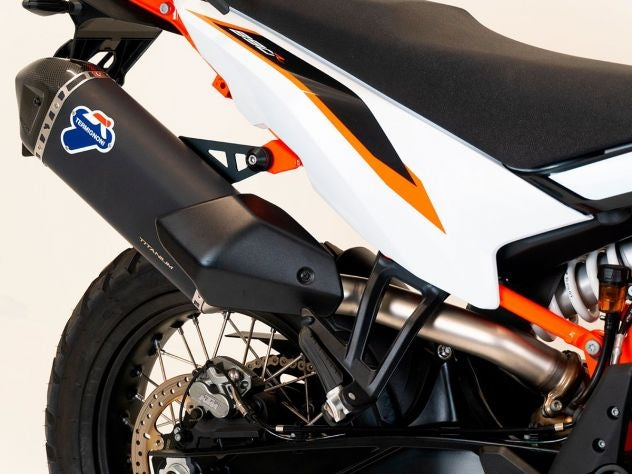 Acabado racing titanio negro y carbono escape homologado Termignoni KTM
