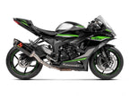 Detalle construcción link pipe Akrapovic con sonda lambda integrada ZX-6R
