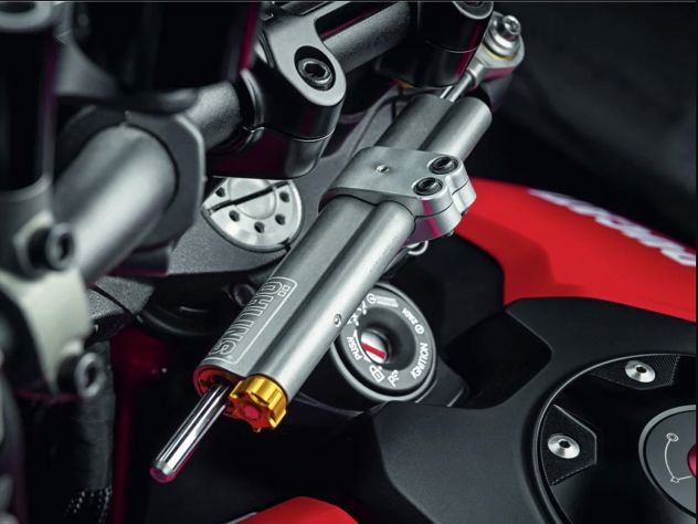 Detalle soportes CNC aluminio amortiguador Öhlins Ducati Hypermotard 950 SP RVE