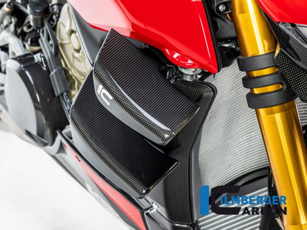 Comparativa peso aletas carbono vs ABS original Streetfighter V2