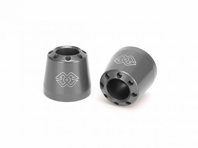 Contrapesos Gilles Tooling Cone instalados extremo manillar moto deportiva vista lateral