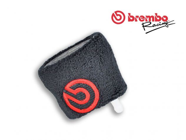 Detalle material absorbente esponja Brembo para protección depósito cilindro maestro