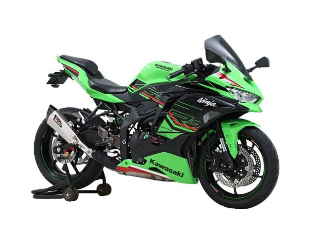 Detalle silenciador octogonal Yoshimura Hepta Force acabado satinado con logo grabado ZX-4RR