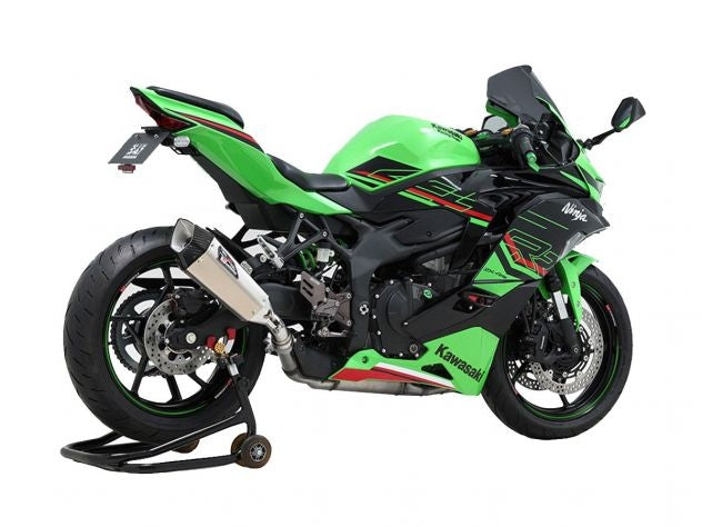 Sistema escape completo Yoshimura TSS JMCA instalado en Kawasaki Ninja ZX-4RR 2023-2025