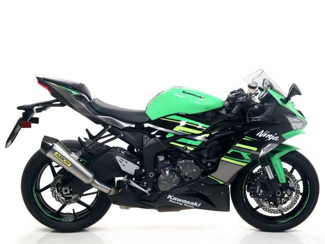 Escape completo Arrow X-Kone montado en Kawasaki ZX-6R 636 diseño racing italiano