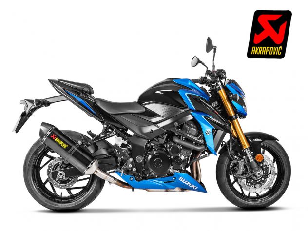 Terminal de escape Akrapovic fibra de carbono detalle fondo cónico GSX-S 750